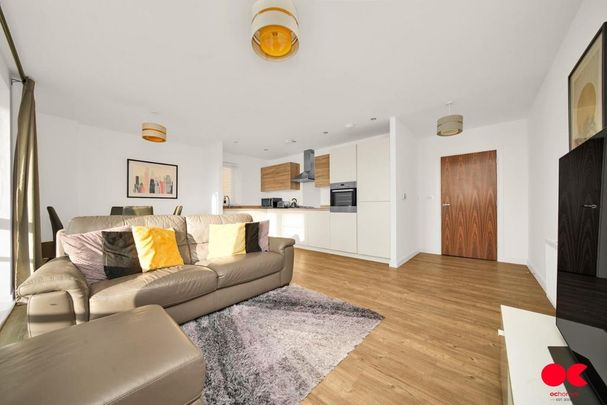 2 bedroom flat to rent - Photo 1