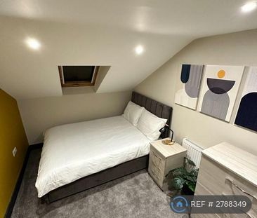 1 bedroom in a house share to rent - Photo 3