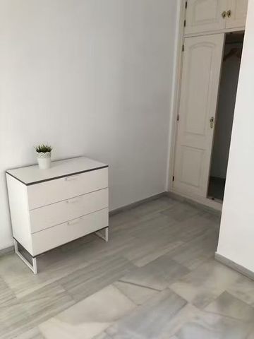 Calle Empinada, Málaga, Andalusia 29012 - Photo 3