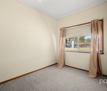 3/10 Henschke Avenue, Tolland - Photo 2