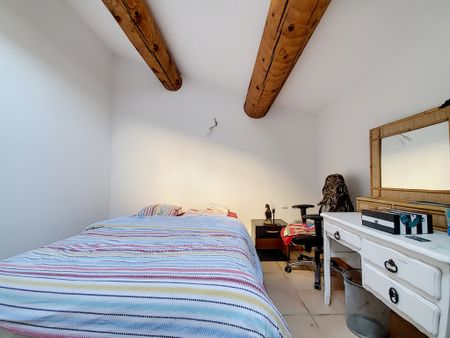 Cabannes : Appartement T3 73 m² avec garage, - Photo 2