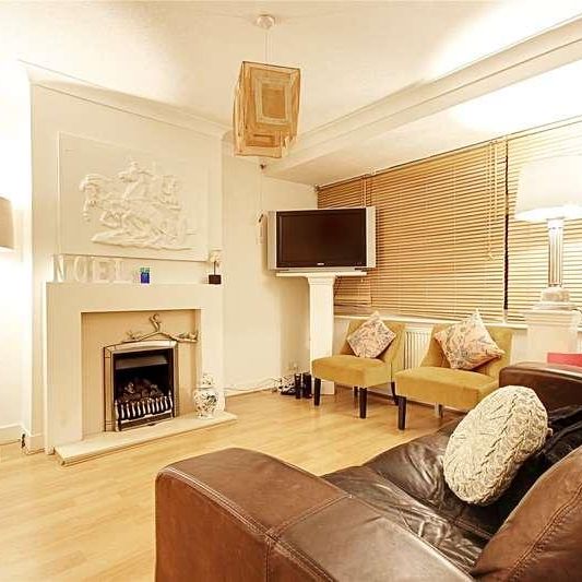 South Ordnance Road, Enfield, EN3 - Photo 1