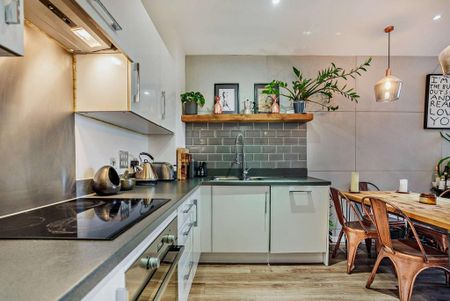 2 bedroom flat to rent - Photo 5