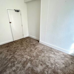 East Street - Photo 2