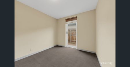 Ground-Floor Living in the Heart of Carnegie - Photo 4