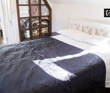 Studio Apartment in 4-bedroom house in Dundrum, Dublin - Photo 2