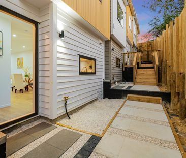Pakuranga Heights - 2 Bedrooms with 1.5 Bathrooms - Photo 2