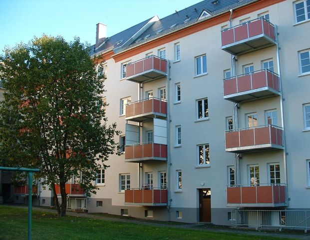 1-Raum-Altbauwohnung mit Tageslichtbad - Photo 1