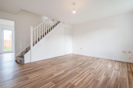 3 bedroom detached house to rent - Photo 5