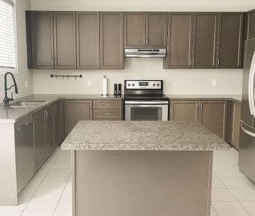 For Lease - 24 Treetops Boulevard, New Tecumseth, Ontario - Photo 6