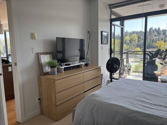 400 Capilano Rd - Photo 1