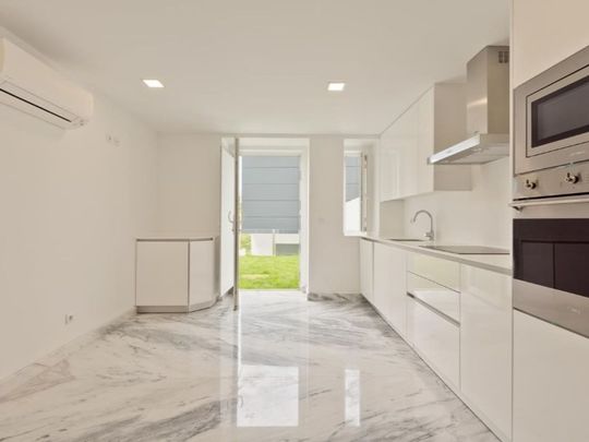 2 room luxury Flat for rent in Monte Estoril, Cascais e Estoril, Cascais, Lisbon - Photo 1