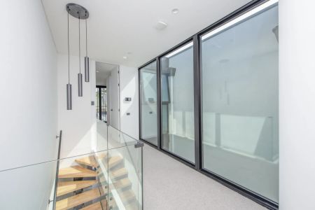 Contemporary Luxury Living in Prime Leichhardt Location - Photo 5