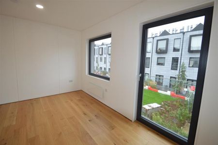 3 bedroom townhouse to rent - Photo 2