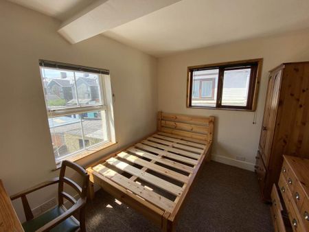 8 bedroom house to rent - Photo 4