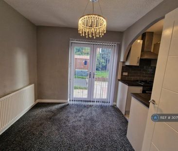 2 bedroom semi-detached house to rent - Photo 6