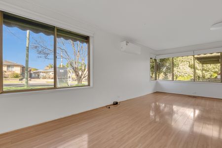 51 Greenwood Drive, Bundoora VIC 3083 - House For Rent | Domain - Photo 4