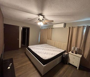 Departamento amueblado en renta en Cumbres 5to sec, 2 niveles con t... - Photo 3
