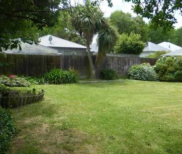 ** BACK UNIT IN CHARACTER VILLA ** - Photo 2
