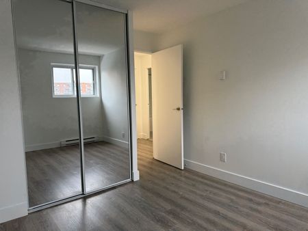 For Lease - 19 Regency Crescent Unit# 302, Whitby, Ontario - Photo 2