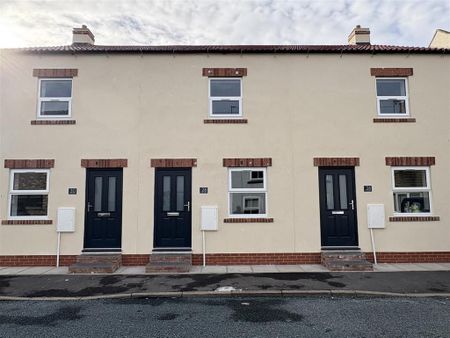 2 bedroom terraced house to rent - Photo 3