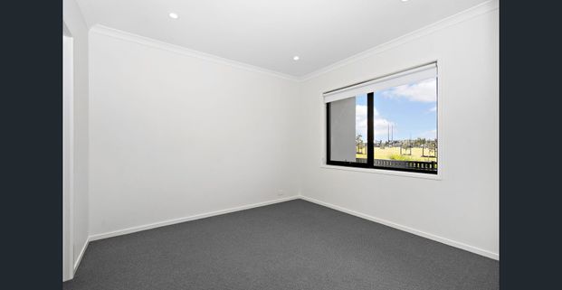 Fresh, Modern & Move-In Ready - Photo 1