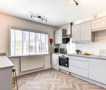 House share to rent - Photo 3
