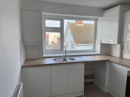 Nyewood Lane, Bognor Regis - Photo 4