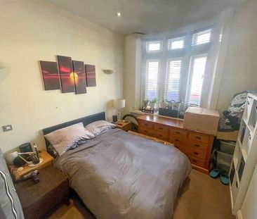 Ashley Road, Walton-on-thames, KT12 - Photo 4