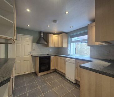 2 bedroom terraced house to rent - Photo 3