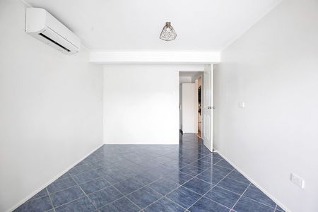 Spacious Renovated Home with Shed - Photo 2