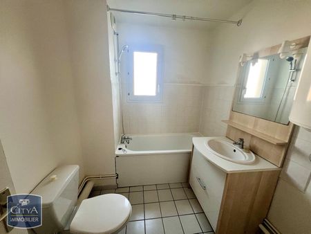 Location Appartement 1 pièce 28m² LILLE 59000 - Photo 3