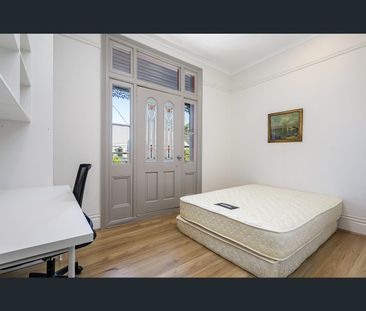 8 Arundel Street, Forest Lodge, NSW 2037 - Photo 6