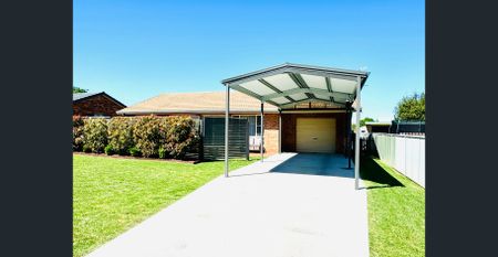 10 Hunt Avenue, Armidale, NSW 2350 - Photo 4