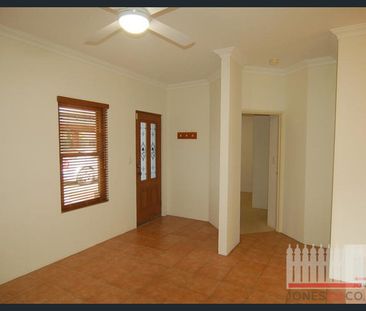 Easy Living in the Heart of Guildford - Photo 4