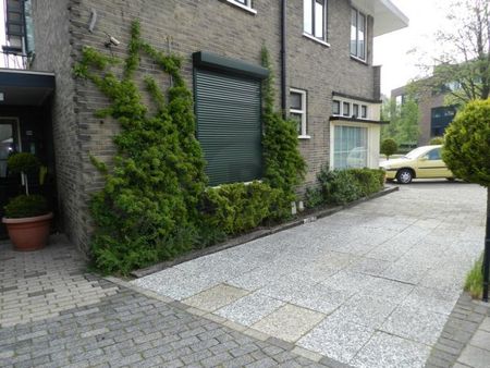 Woonbemiddeling en Adviesburo - Foto 2