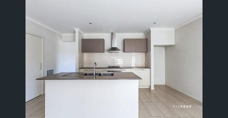 Spacious Family Living with Modern Comfort in Prime Location - Photo 4