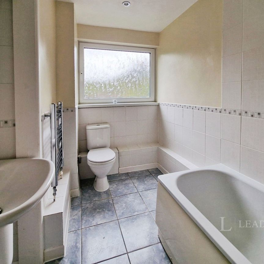 2 bedroom apartment to rent Oakwood Close, Chandler's Ford, Eastleigh, Hampshire, SO53 - Photo 1