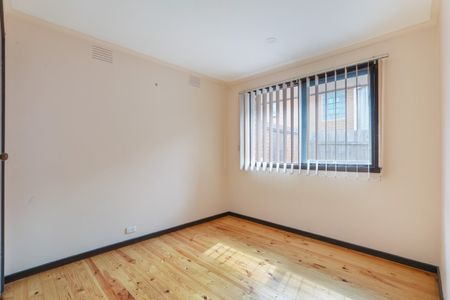 Neat & Convenient Living in Noble Park - Photo 5