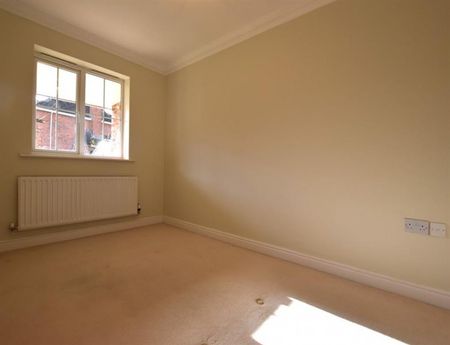 5 Bedroom Detached To Let - Photo 4