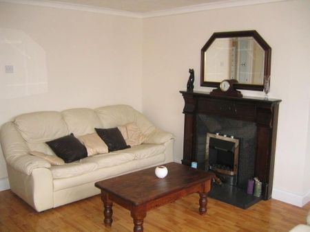 39 Ardmore Avenue, Dundonald, BT16, Belfast - Photo 4