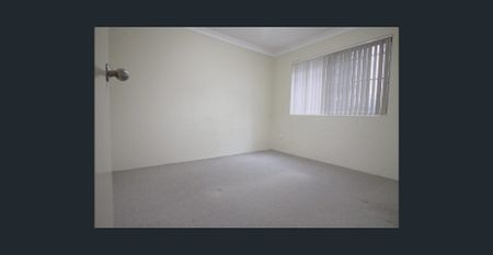 Perfect 2 Bedroom Unit Near Macarthur Square! - Photo 3