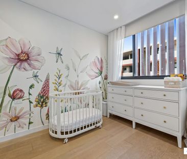 Chic, Convenient Living - Photo 3