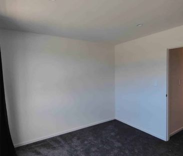 Special Offer - One Week Free Rent! - Photo 3