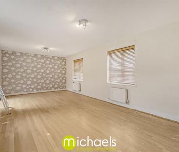 4 bedroom detached house to rent - Photo 2