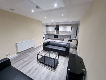2 Bed Flat, Hanson Park, G31 - Photo 3