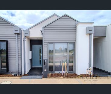 15 Callaway Street, Mambourin, Vic 3024 - Photo 3