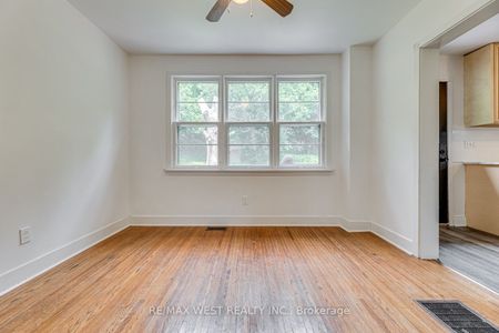 For Lease - 211 King Street, Caledon, Ontario - Photo 2