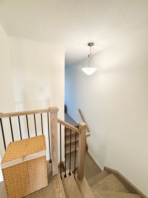 For Lease - 103 Picardy Drive, Hamilton, Ontario - Photo 1