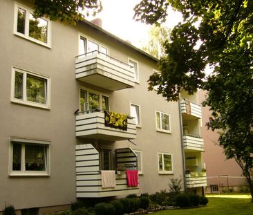 Bald frei: 4-Zimmer-Wohnung mit Balkon! - Photo 1